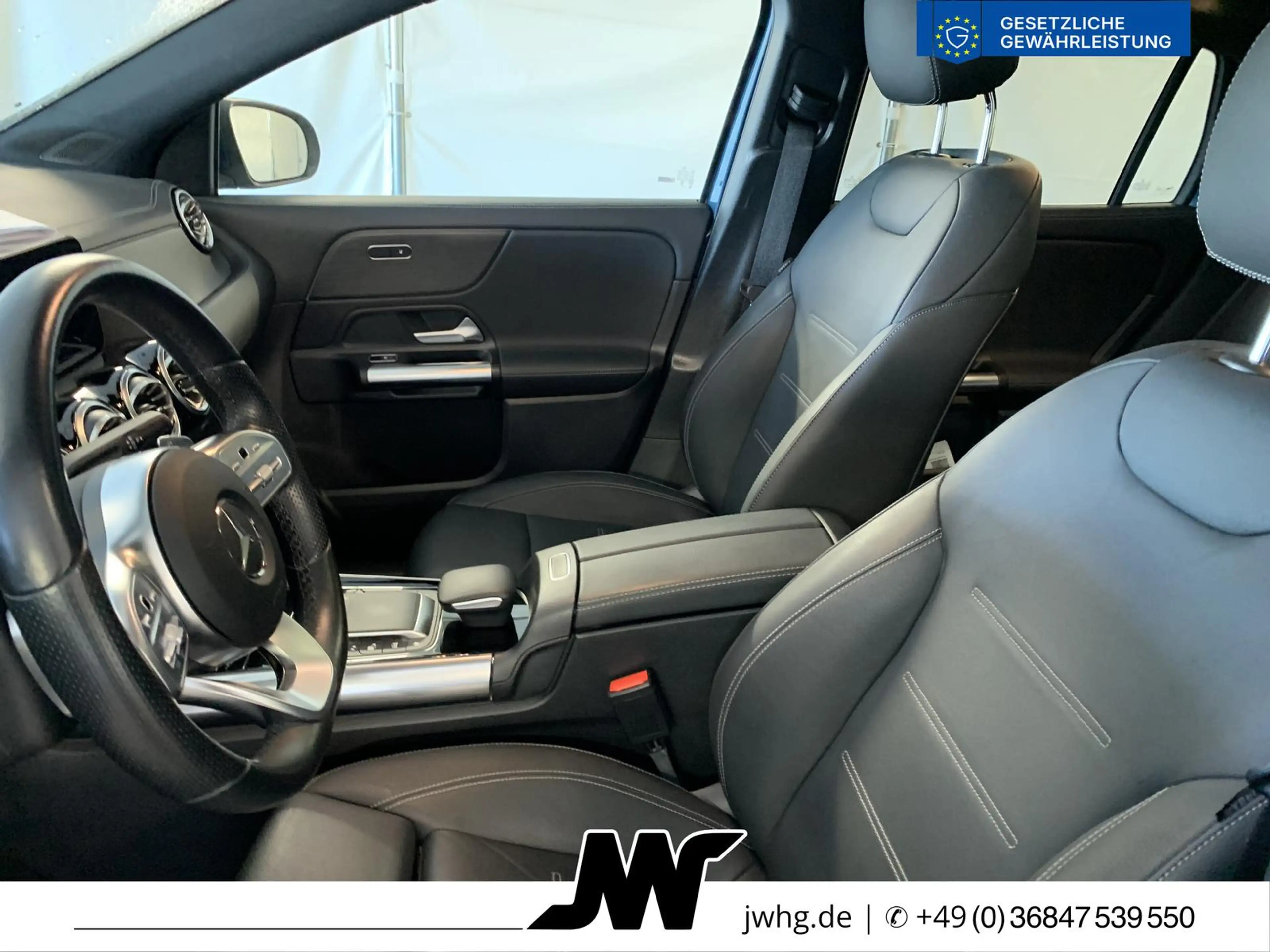 Mercedes-Benz EQA 350 4M 2x AMG HeadUp Panorama Widescr Distr+ — photo 12