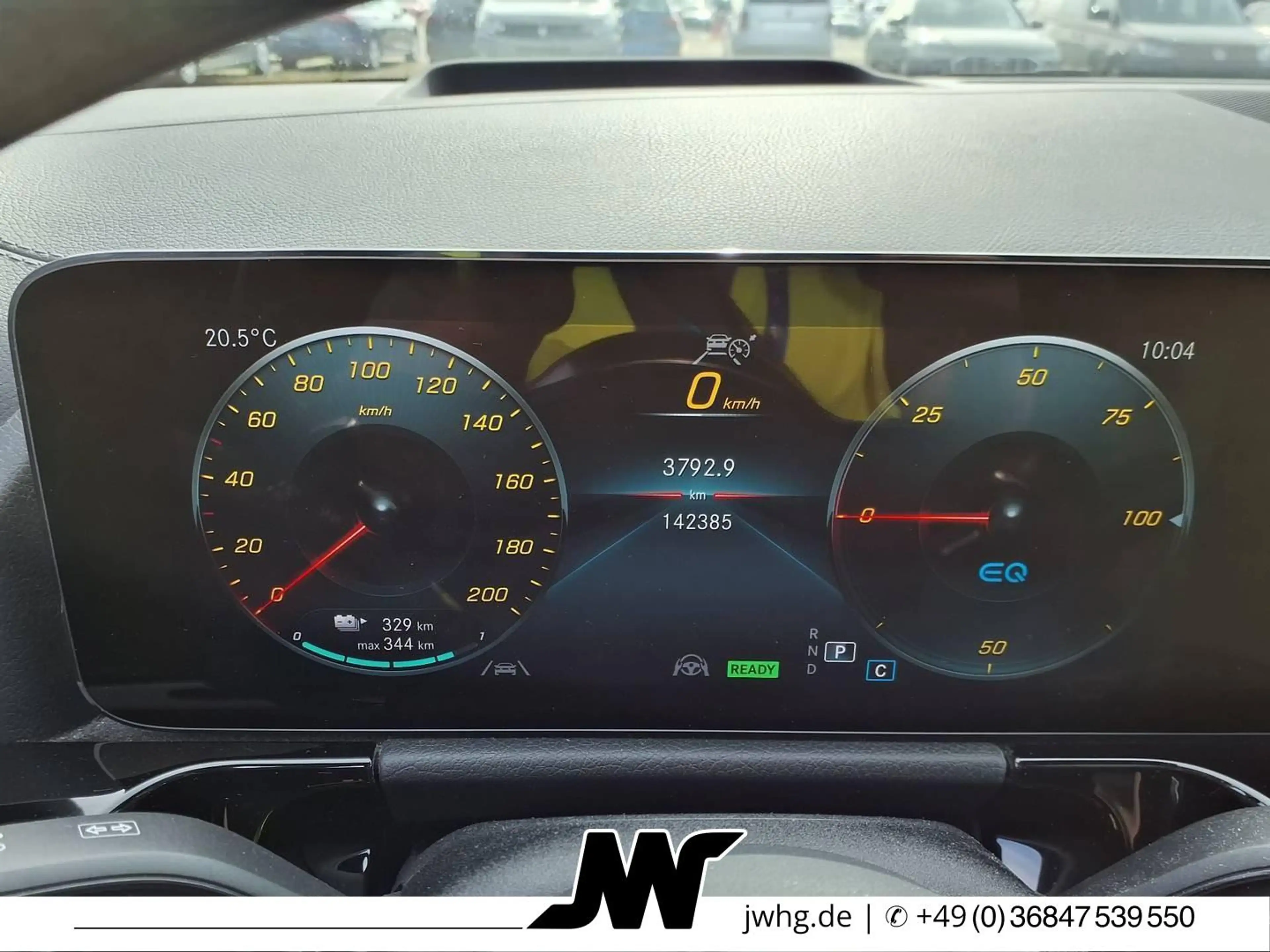 Mercedes-Benz EQA 350 4M 2x AMG HeadUp Panorama Widescr Distr+ — photo 6