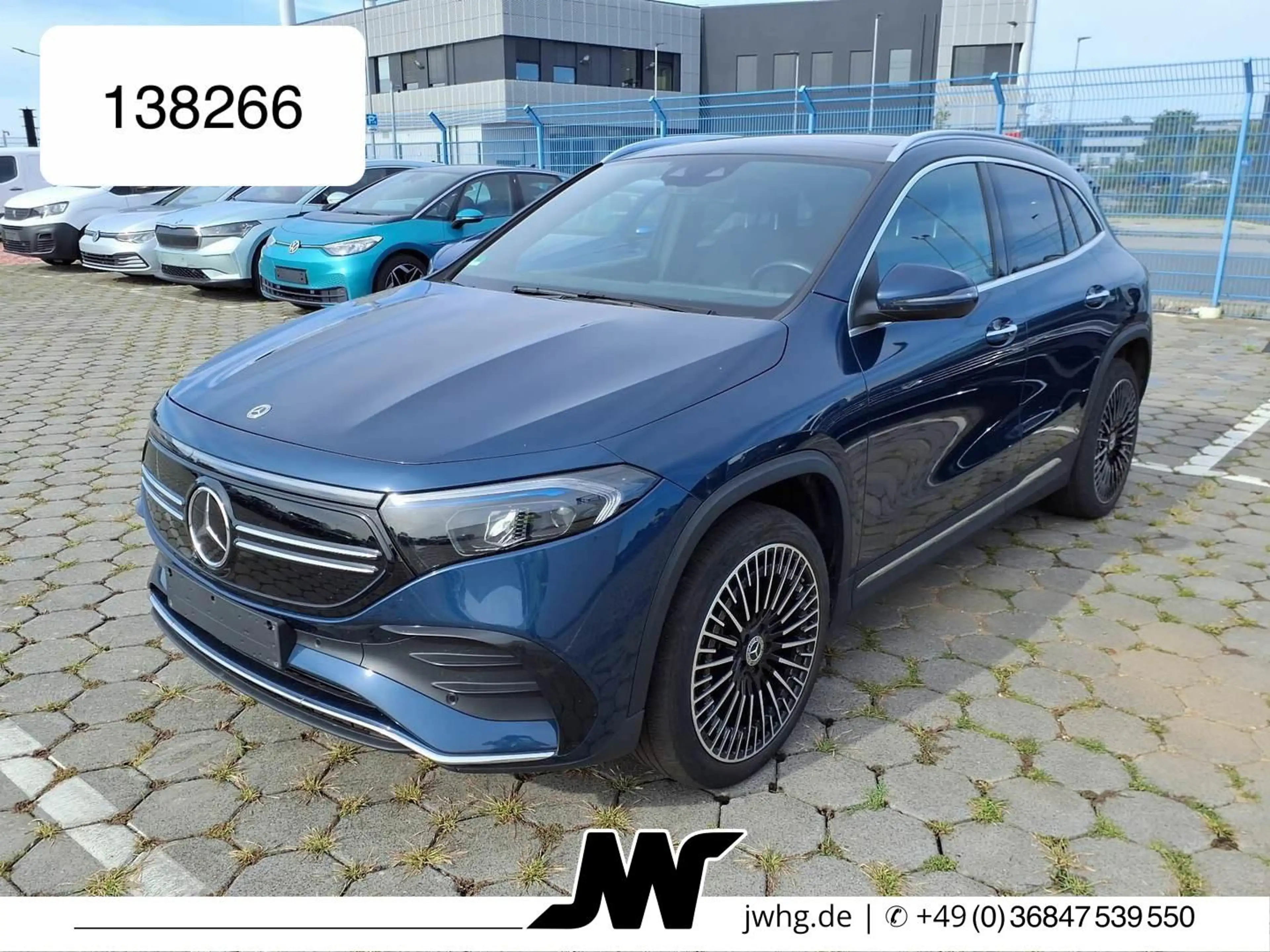 Mercedes-Benz EQA 350 4M 2x AMG HeadUp Panorama Widescr Distr+