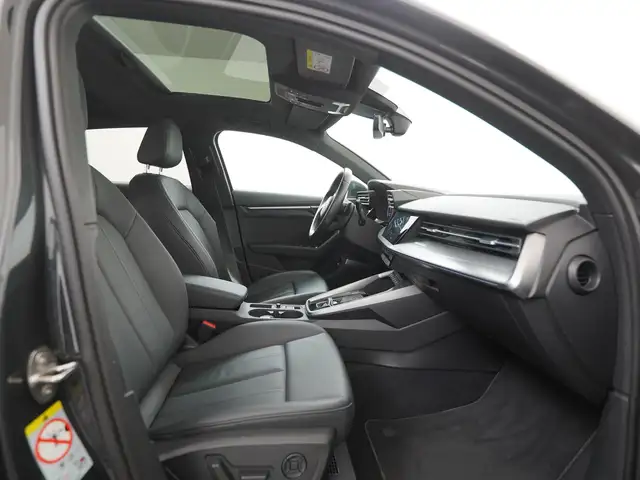 Audi A3 view 3