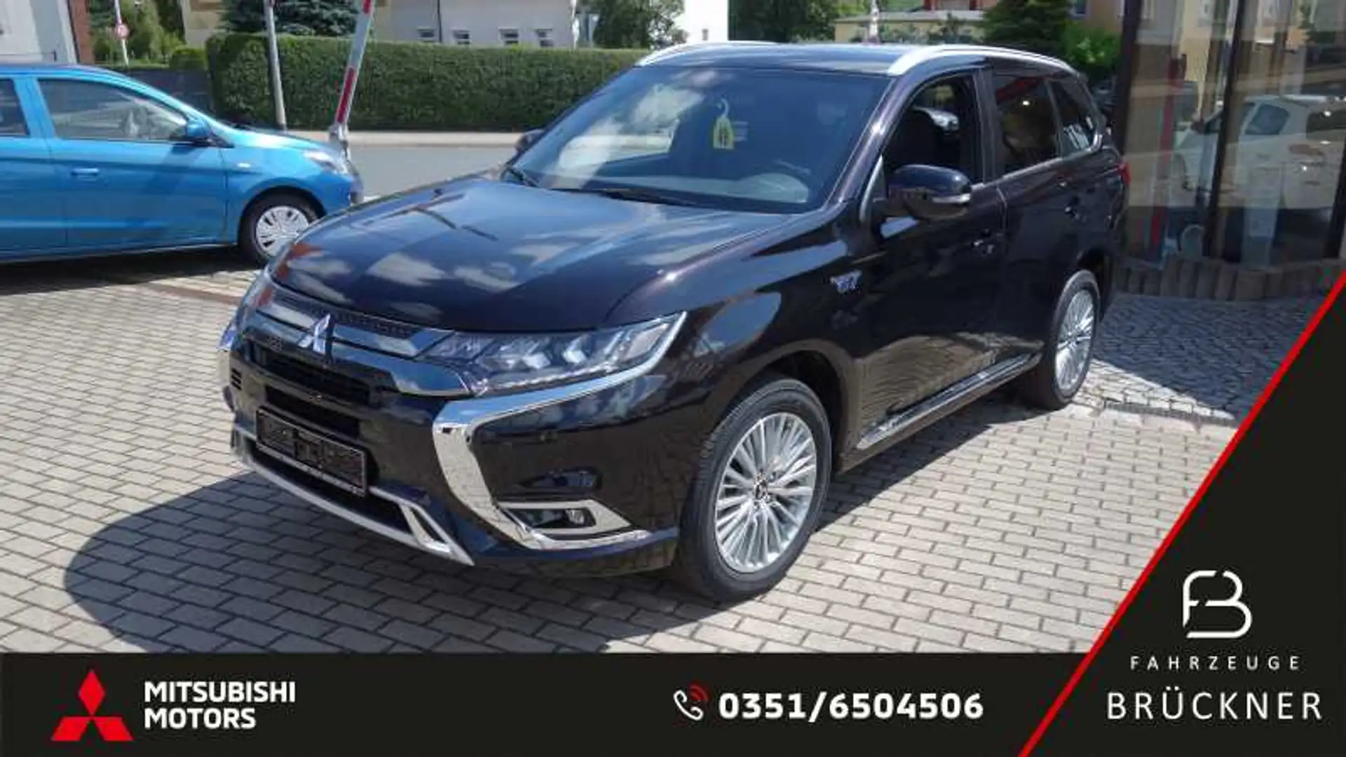 Mitsubishi Outlander PHEV 2.4 PLUS FA-P 4WD 360°Kam,AHK,WR, ACC Schwarz - 1