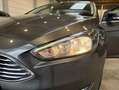 Ford Focus 1.0 EcoBoost Titanium RFK Gris - thumbnail 25