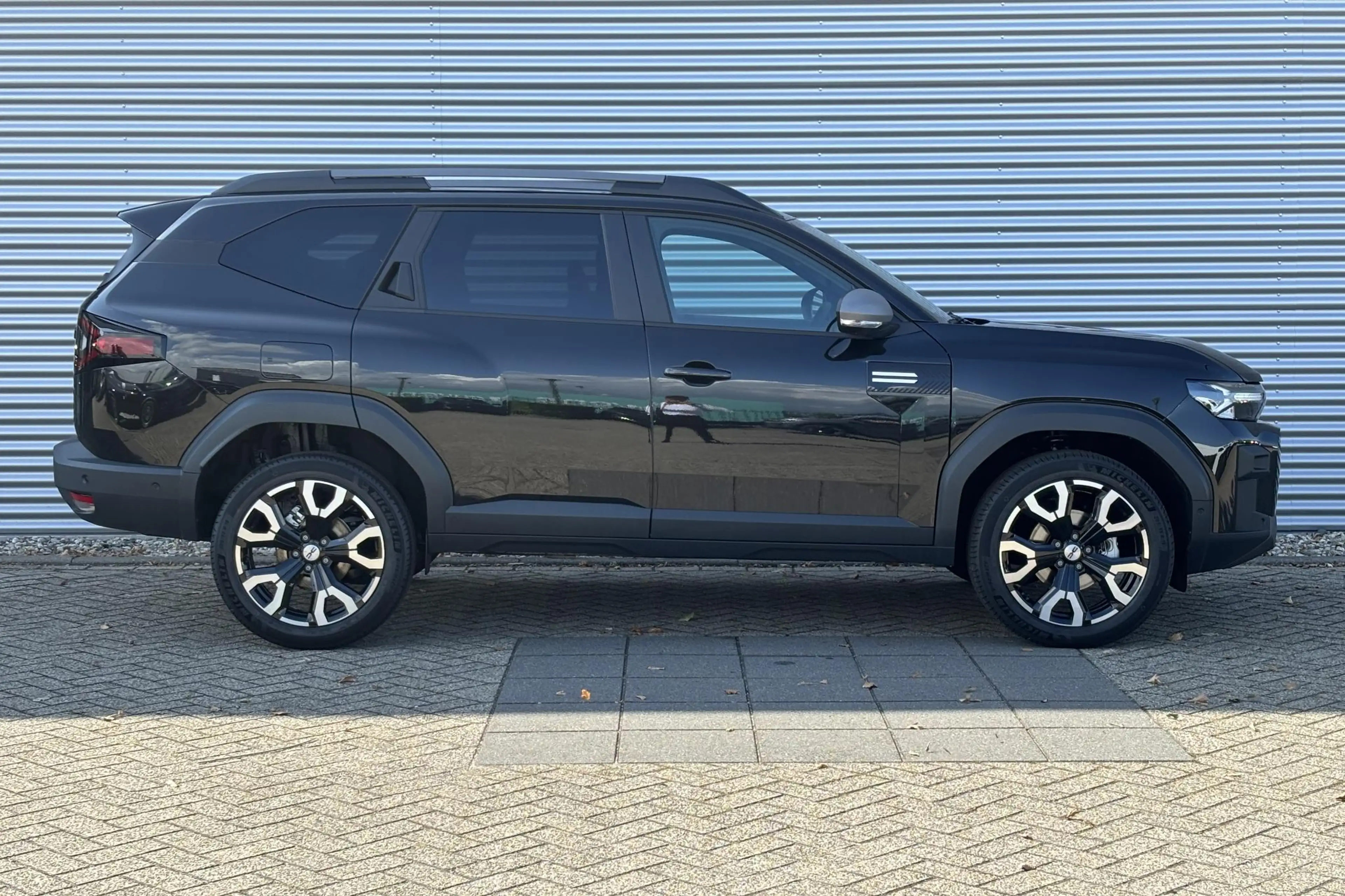 Dacia Bigster 1.8 Hybrid 155 Limited Edition | Apple Carplay/An — photo 12
