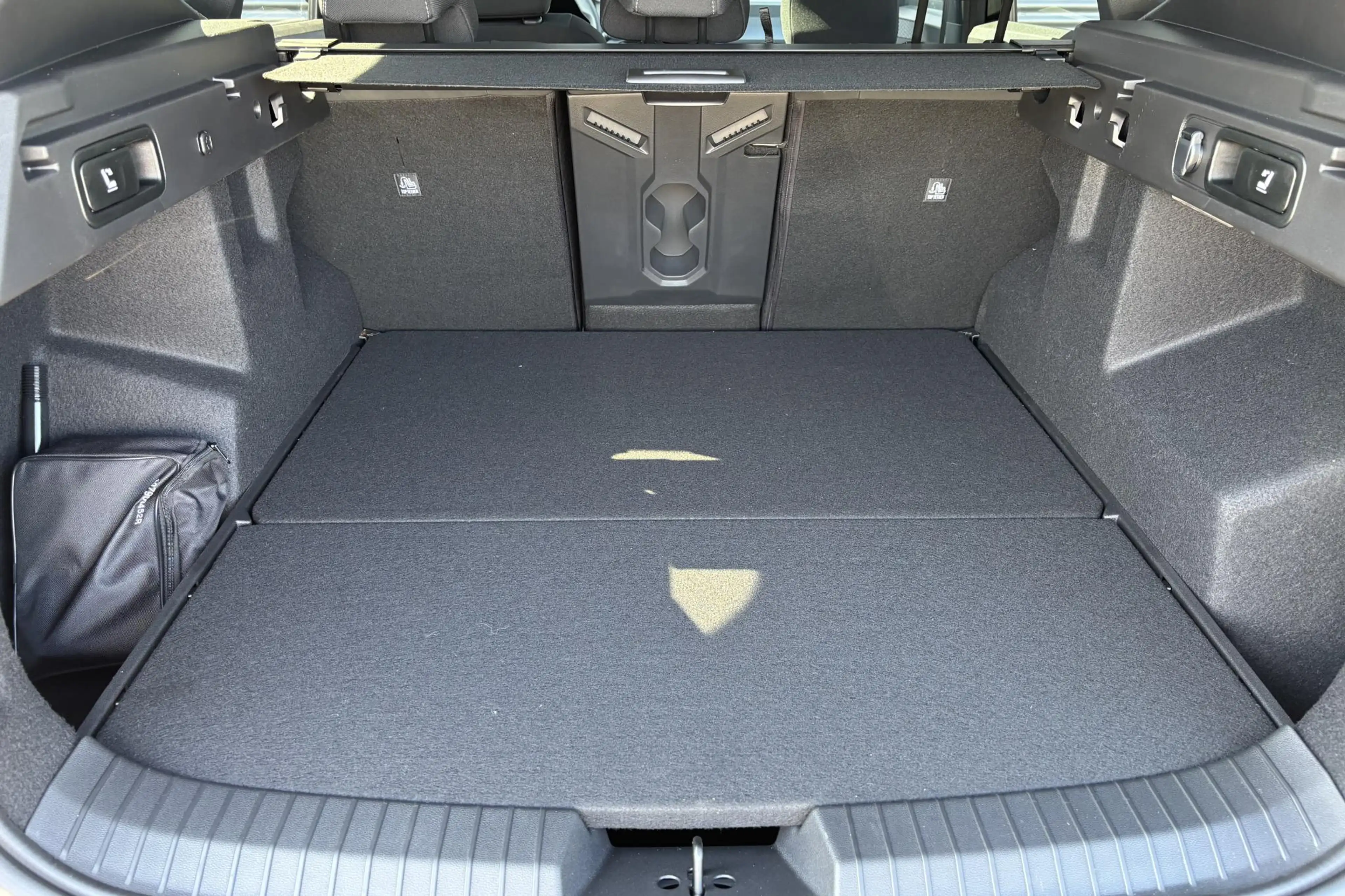 Dacia Bigster 1.8 Hybrid 155 Limited Edition | Apple Carplay/An — photo 15