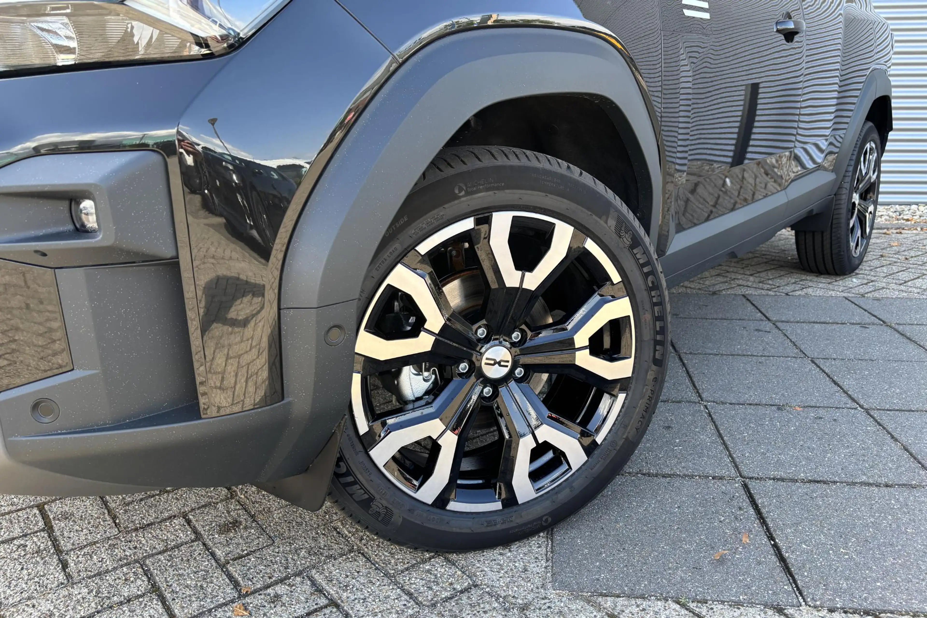 Dacia Bigster 1.8 Hybrid 155 Limited Edition | Apple Carplay/An — photo 4