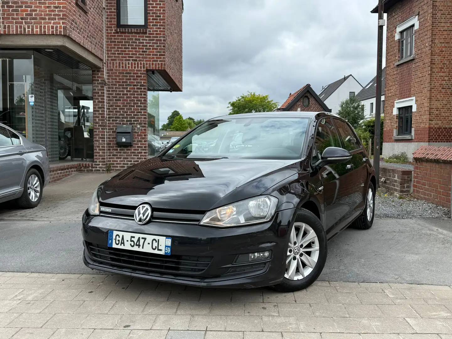 Volkswagen Golf 1.6 CR TDi Trendline // NAVI // EXPORT // Noir - 1
