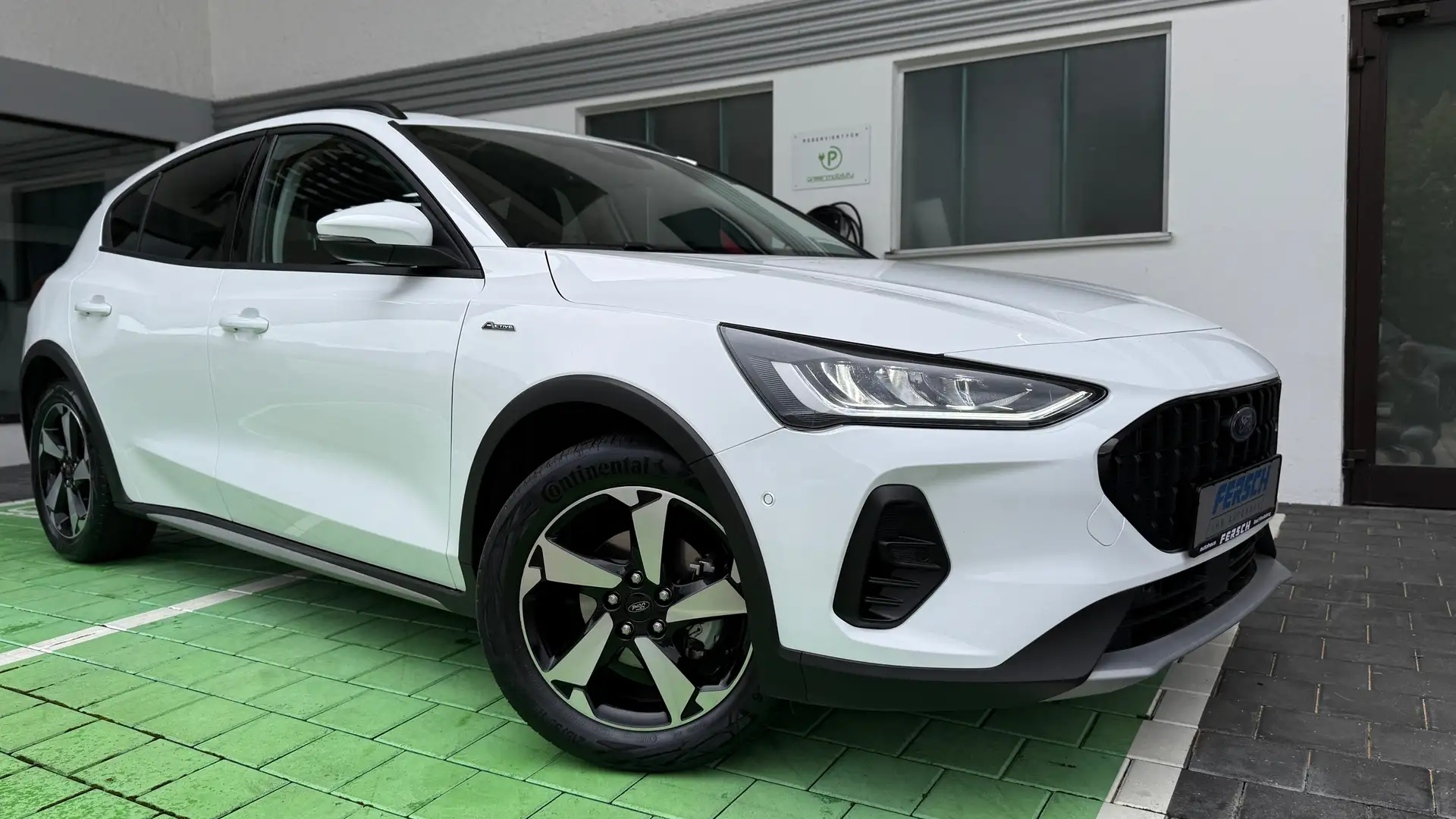Ford Focus Active Automatik m. Navi SYNC4 Freisprech. uvm Wit - 1