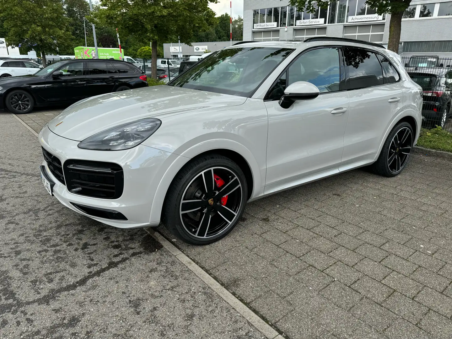 Porsche Cayenne Cayenne GTS Tiptronic S Grau - 1