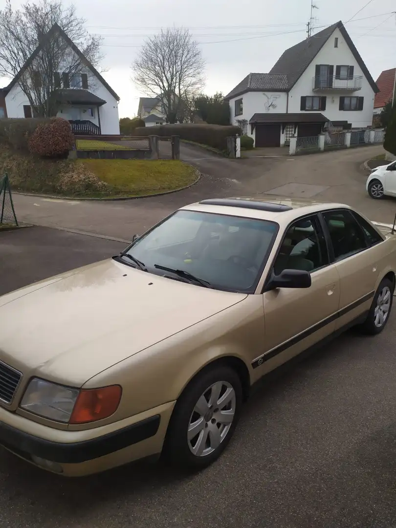 Audi 100 2.8 E - 1