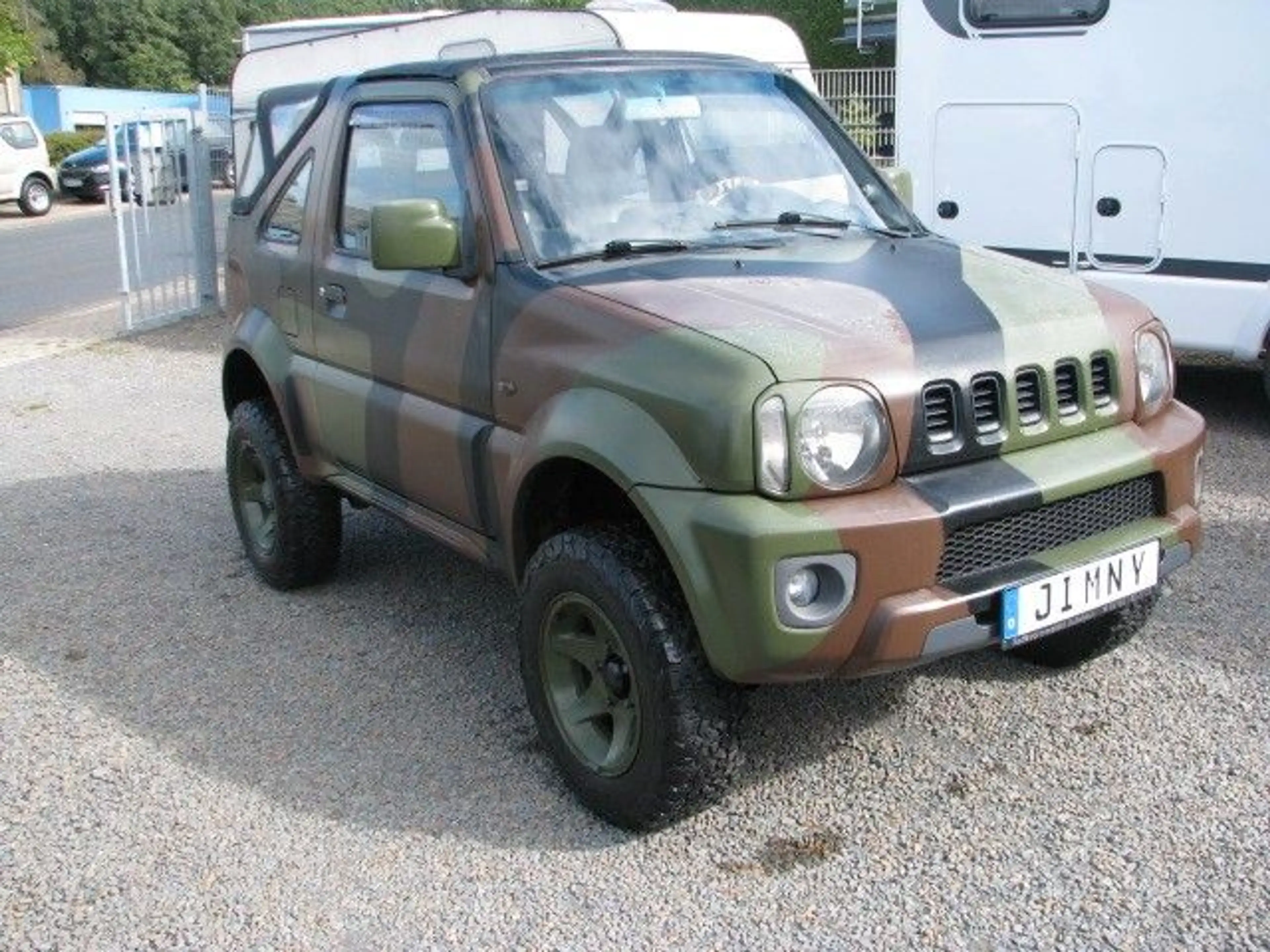 Suzuki Jimny 1.3 Cabrio 4WD Camouflage"Höher&Breiter" — photo 4