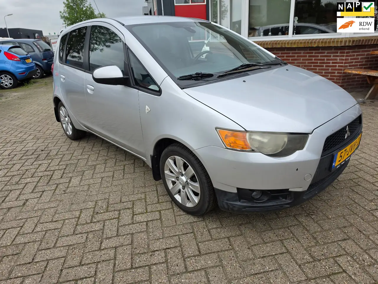 Mitsubishi Colt