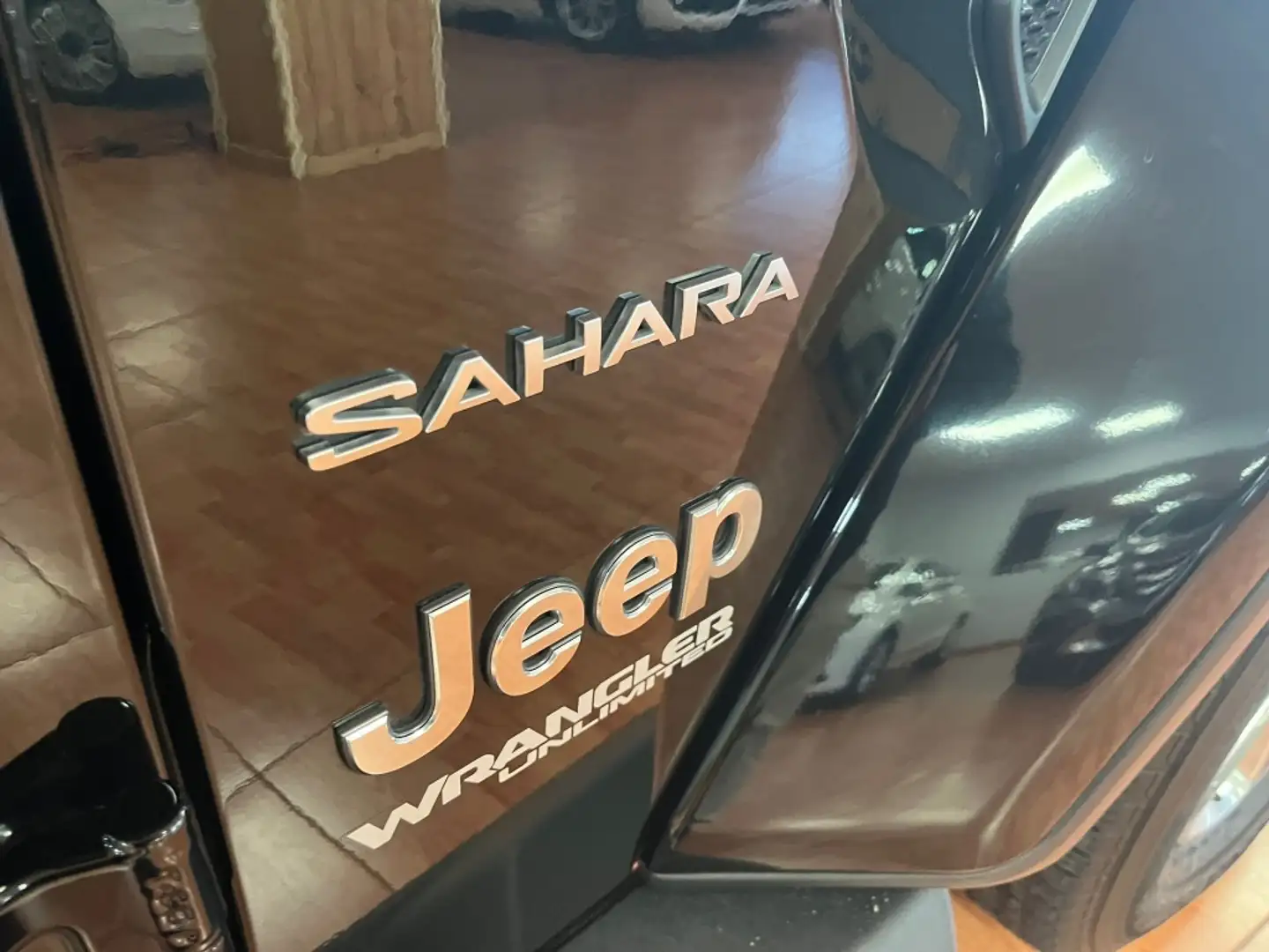 Jeep Wrangler Unlimited 2.2CRD Sahara 8ATX Negro - 2