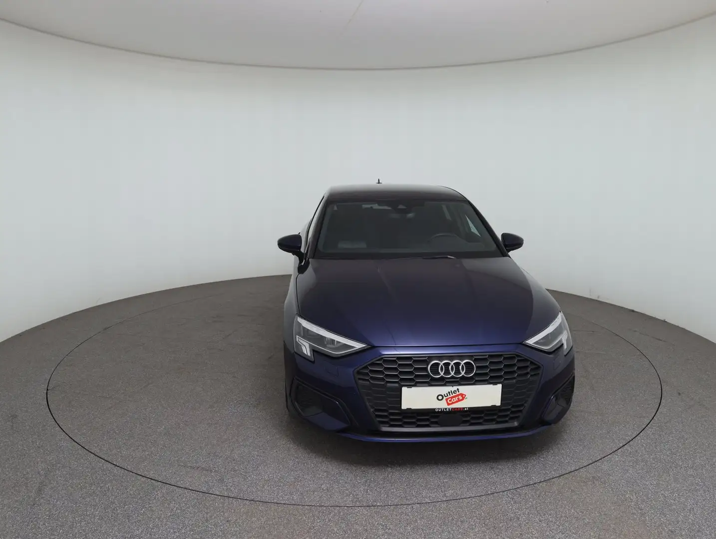 Audi A3 40 TFSIe Blau - 2