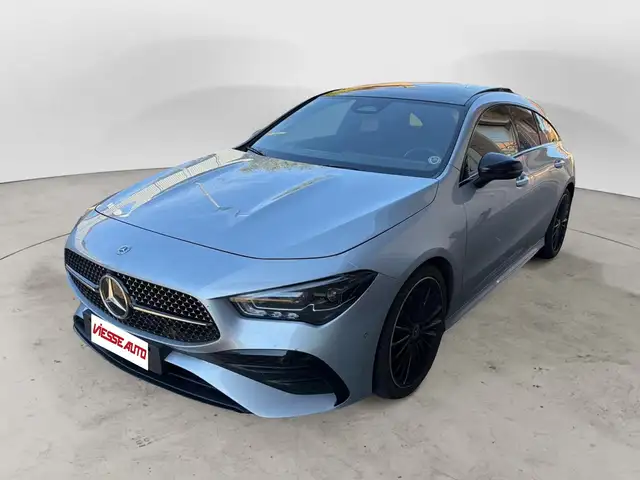 Mercedes-Benz CLA 200 Shooting Brake 200 d AMG Line Premium - TETTO