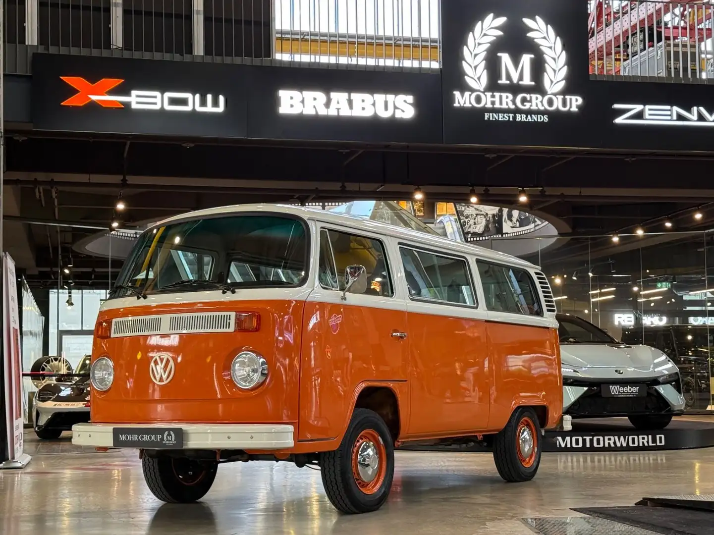 Volkswagen T2 restauriert / sehr guter Zustand Orange - 1