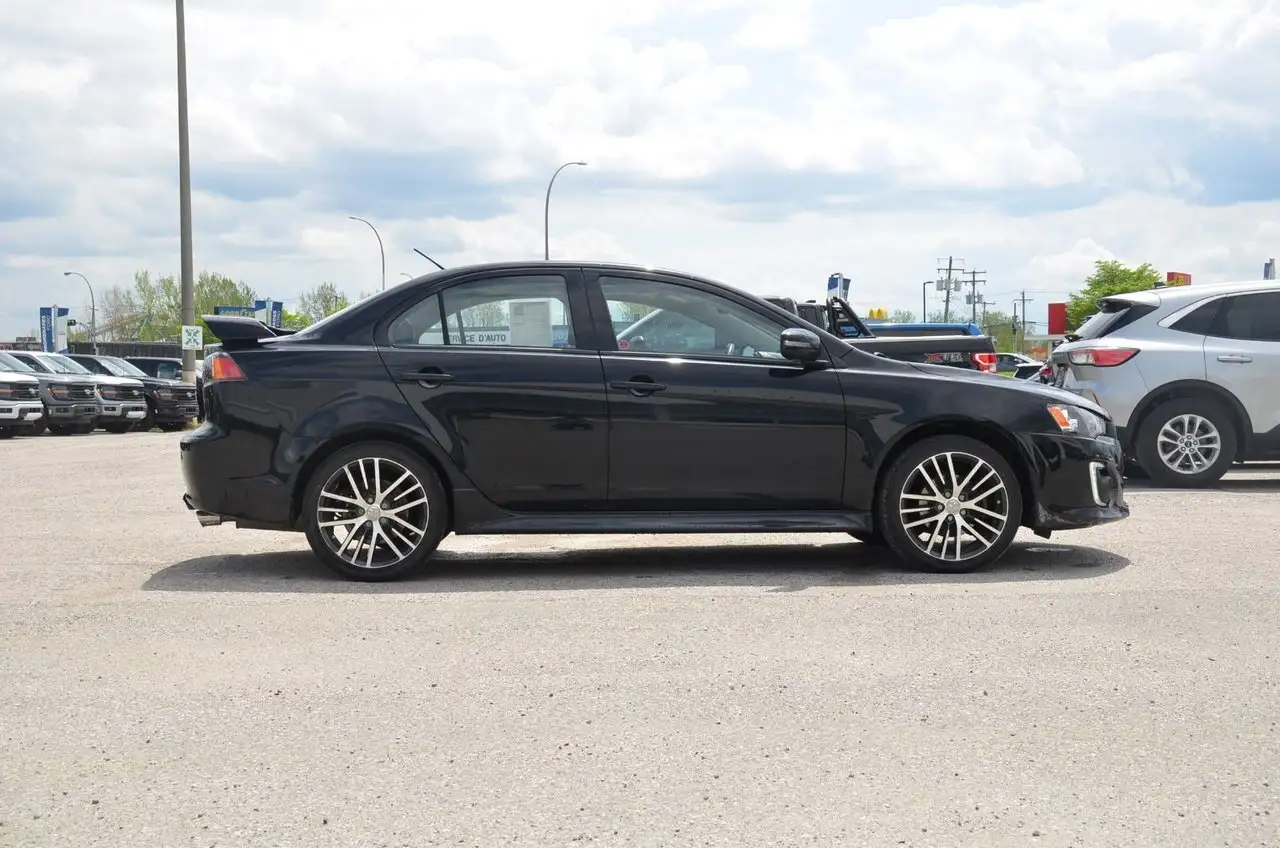 Mitsubishi Lancer снимка Mitsubishi Lancer