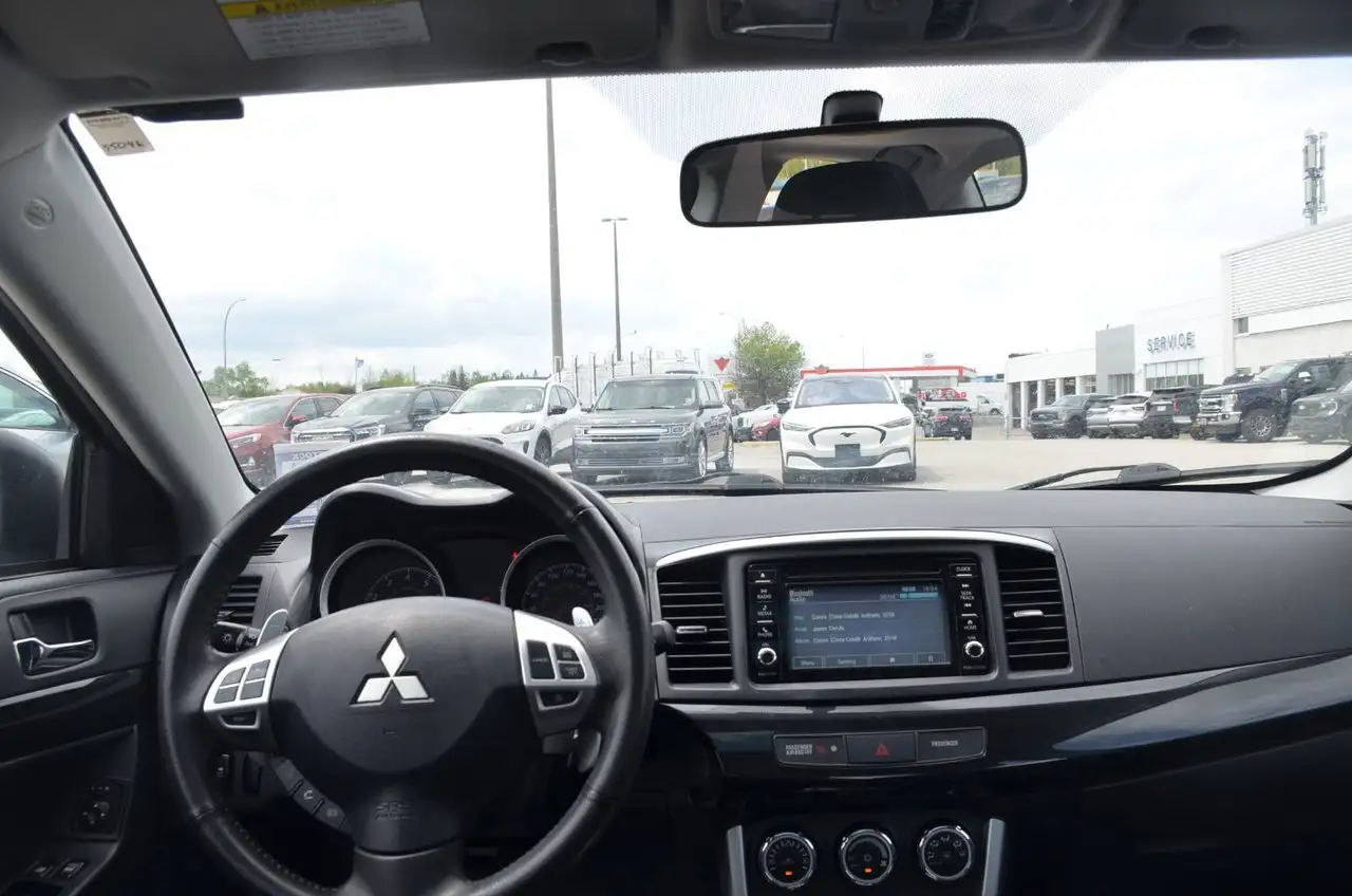 Mitsubishi Lancer снимка Mitsubishi Lancer