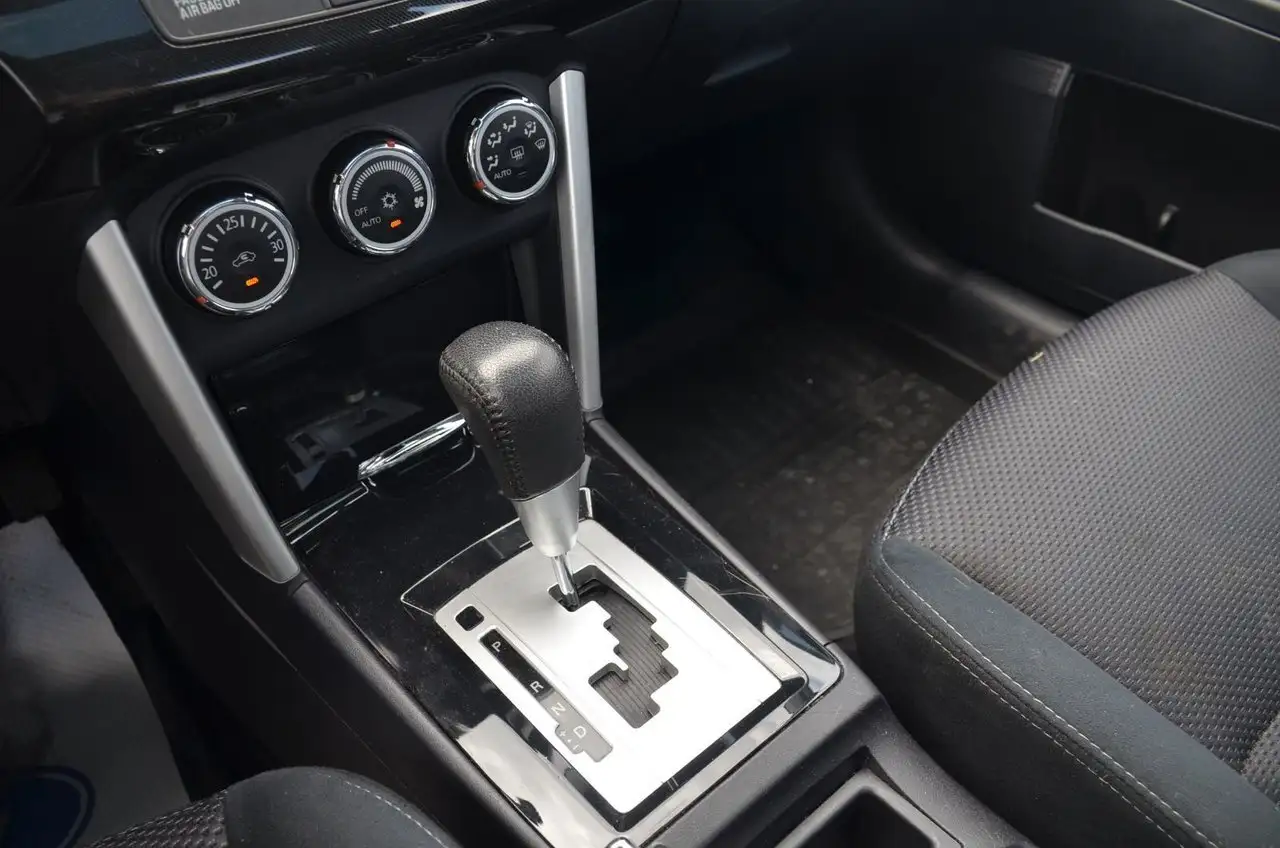 Mitsubishi Lancer снимка Mitsubishi Lancer