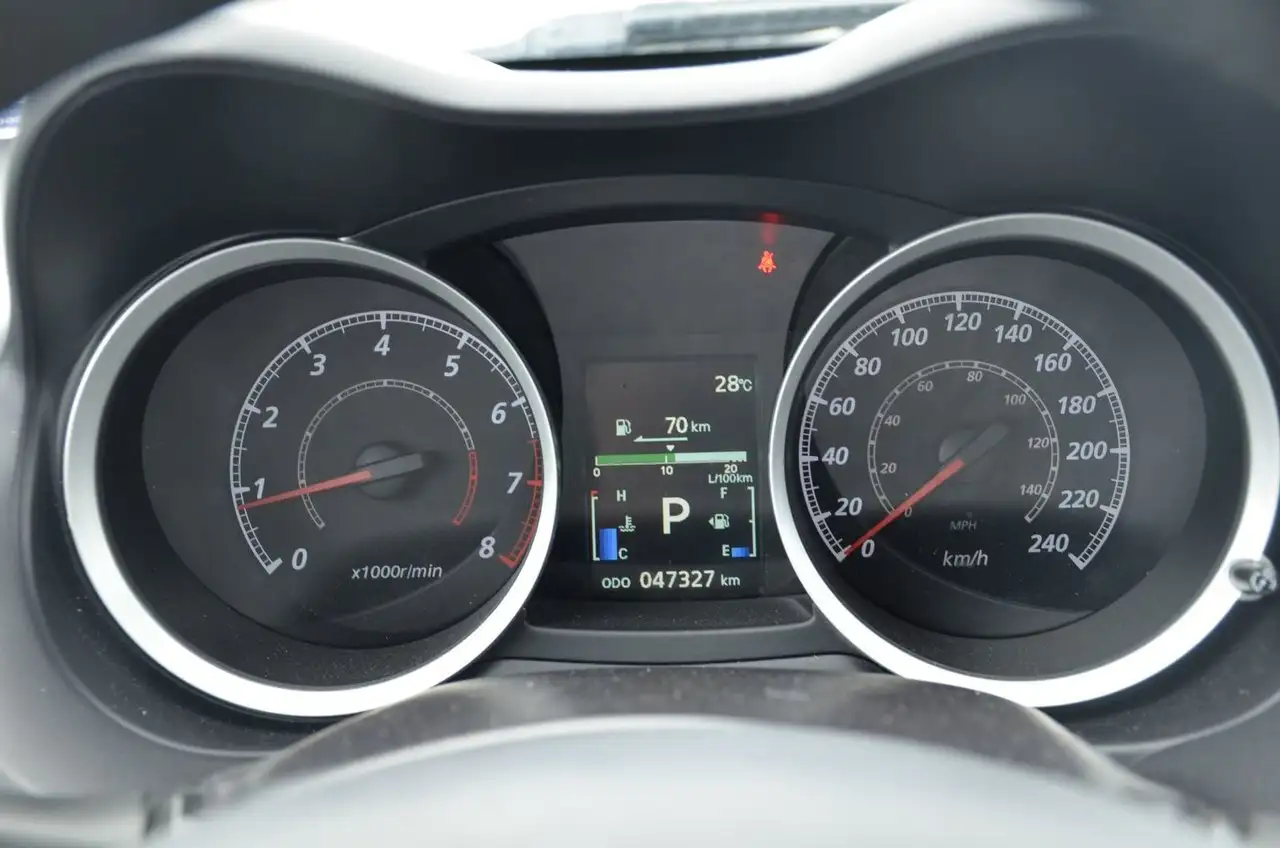 Mitsubishi Lancer снимка Mitsubishi Lancer