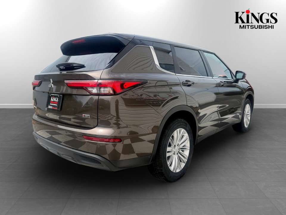 2024 Mitsubishi Outlander ES, keyless entry, backup camera, Bluetooth PREMIU — снимка 1