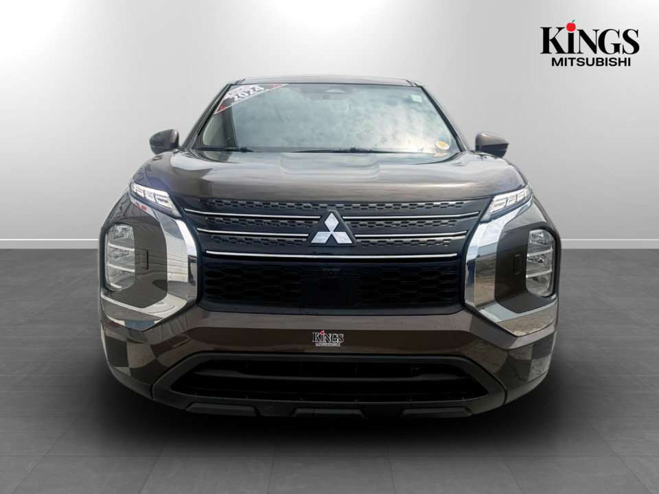 2024 Mitsubishi Outlander ES, keyless entry, backup camera, Bluetooth PREMIU — снимка 1