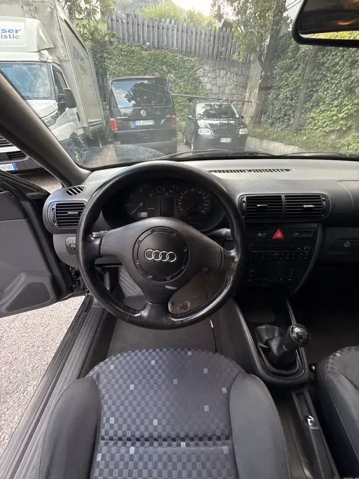Audi A3 3p 1.9 tdi Attraction 110cv, foto 5