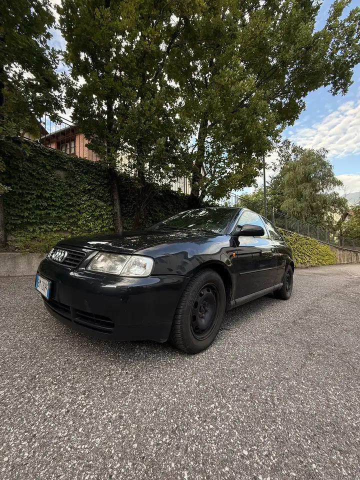 Audi A3 3p 1.9 tdi Attraction 110cv, foto 4