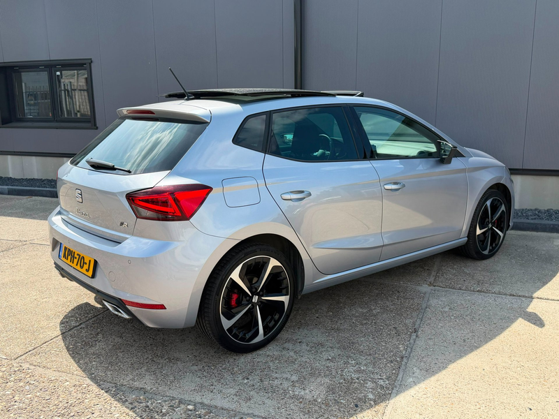 SEAT Ibiza 1.0 EcoTSI FR Business Connect/pano/navi/ volle au — photo 6