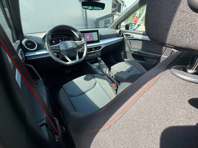 SEAT Ibiza 1.0 EcoTSI FR Business Connect/pano/navi/ volle au — photo 14