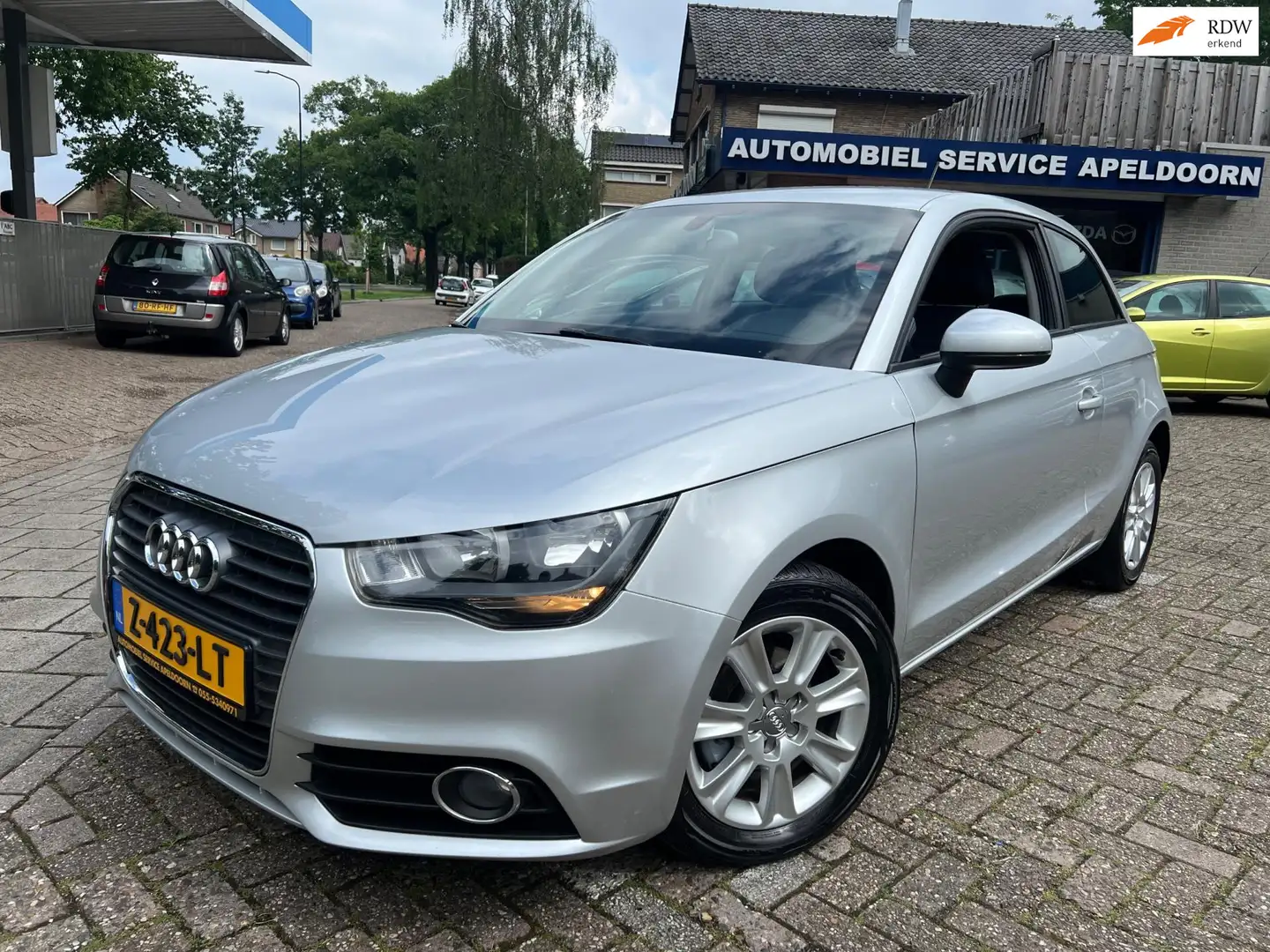 Audi A1 1.2 TFSI Attraction *CLIMA*STOELVERW.*DIML. AUTOM. Gris - 1