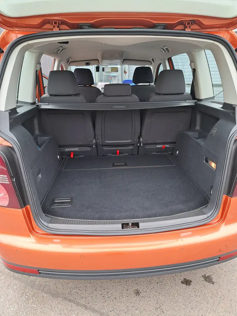 Volkswagen Touran Touran Conceptline BMT 1,9 TDI DPF Conceptline Naranja - 1