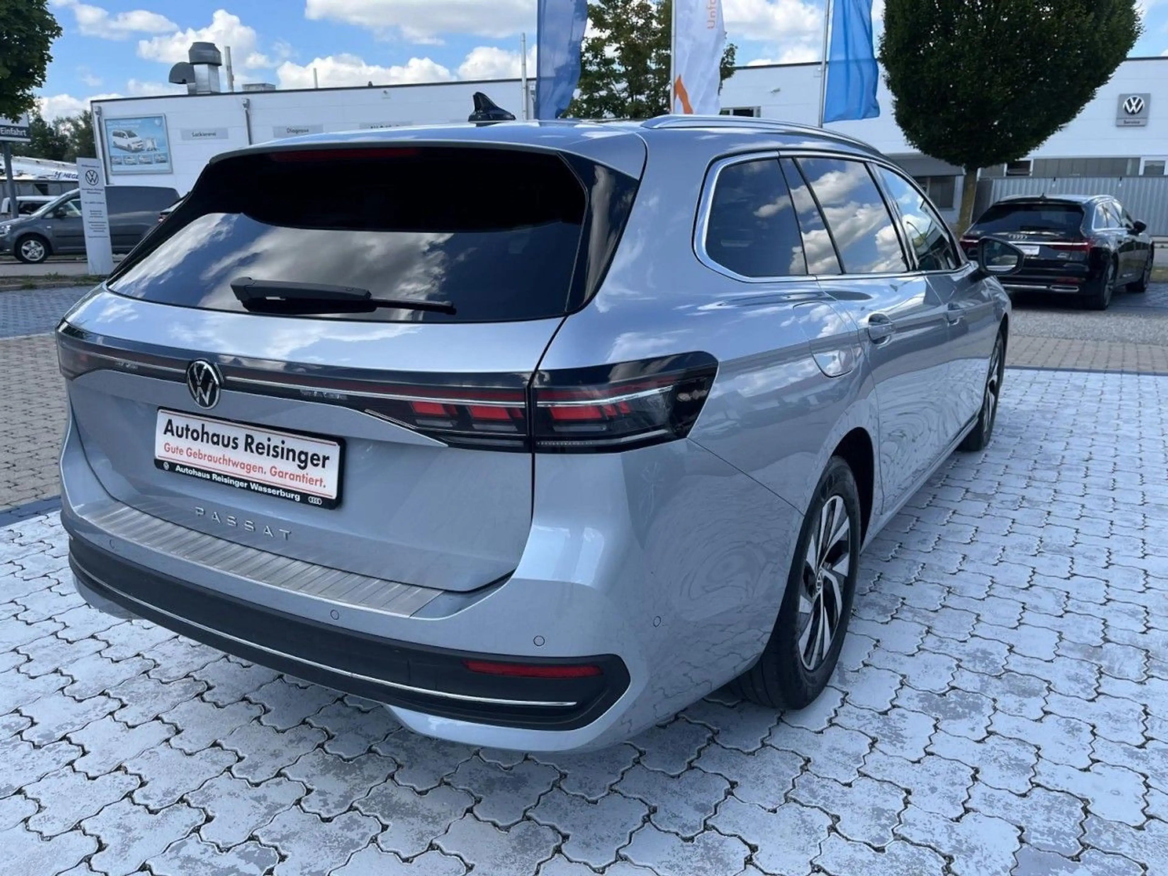 Volkswagen Passat Variant 2.0 TDI Business DSG (MatrixLED+A — photo 3