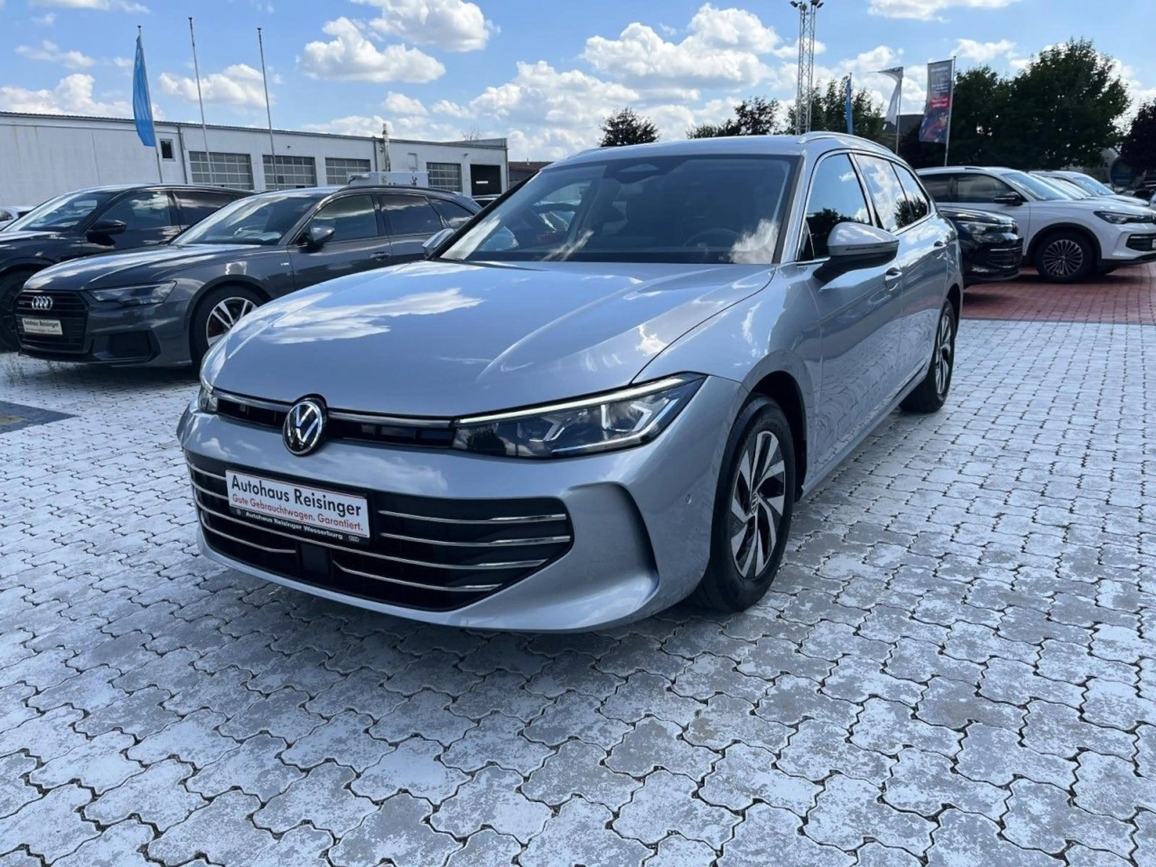 Volkswagen Passat Variant 2.0 TDI Business DSG (MatrixLED+A — photo 2