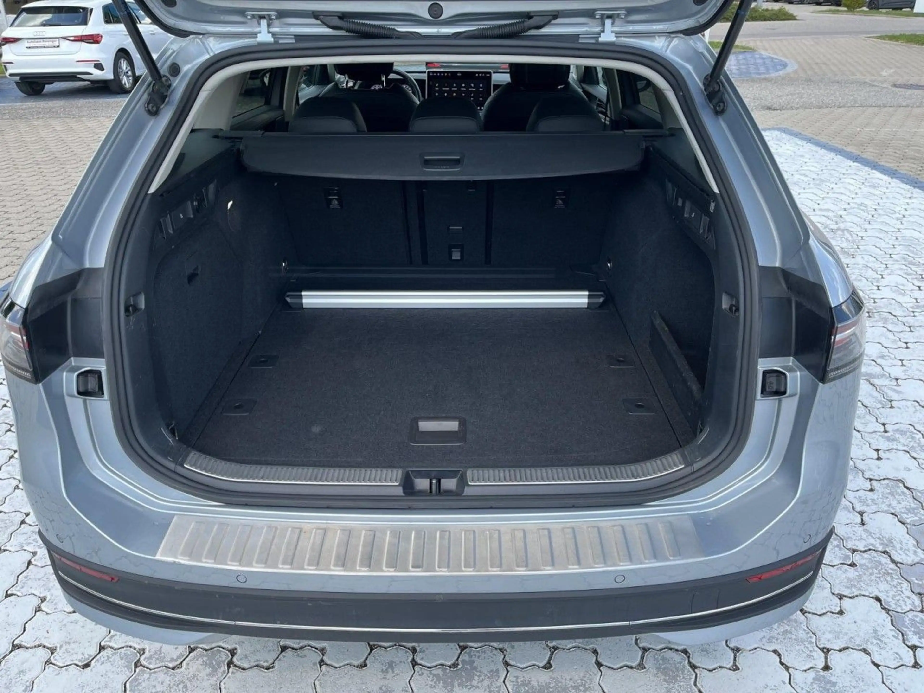 Volkswagen Passat Variant 2.0 TDI Business DSG (MatrixLED+A — photo 6