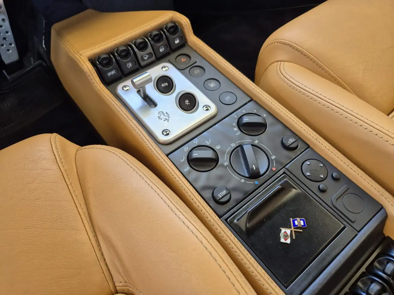 Ferrari F355 355 Spider 3.5 F1 Targa Oro Asi, foto 8
