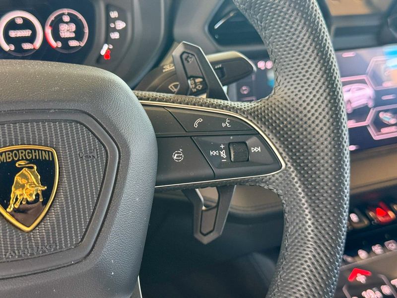 Lamborghini Urus SE | 5 Jahre Servicepaket | Panorama | uvm. — photo 37