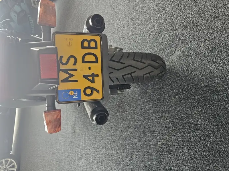 Suzuki GSX 600 - foto 4