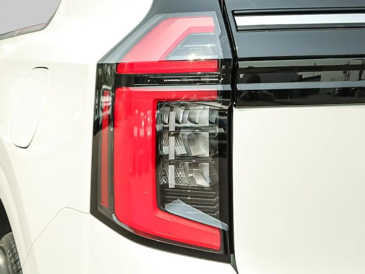 Nissan Armada снимка Nissan Armada