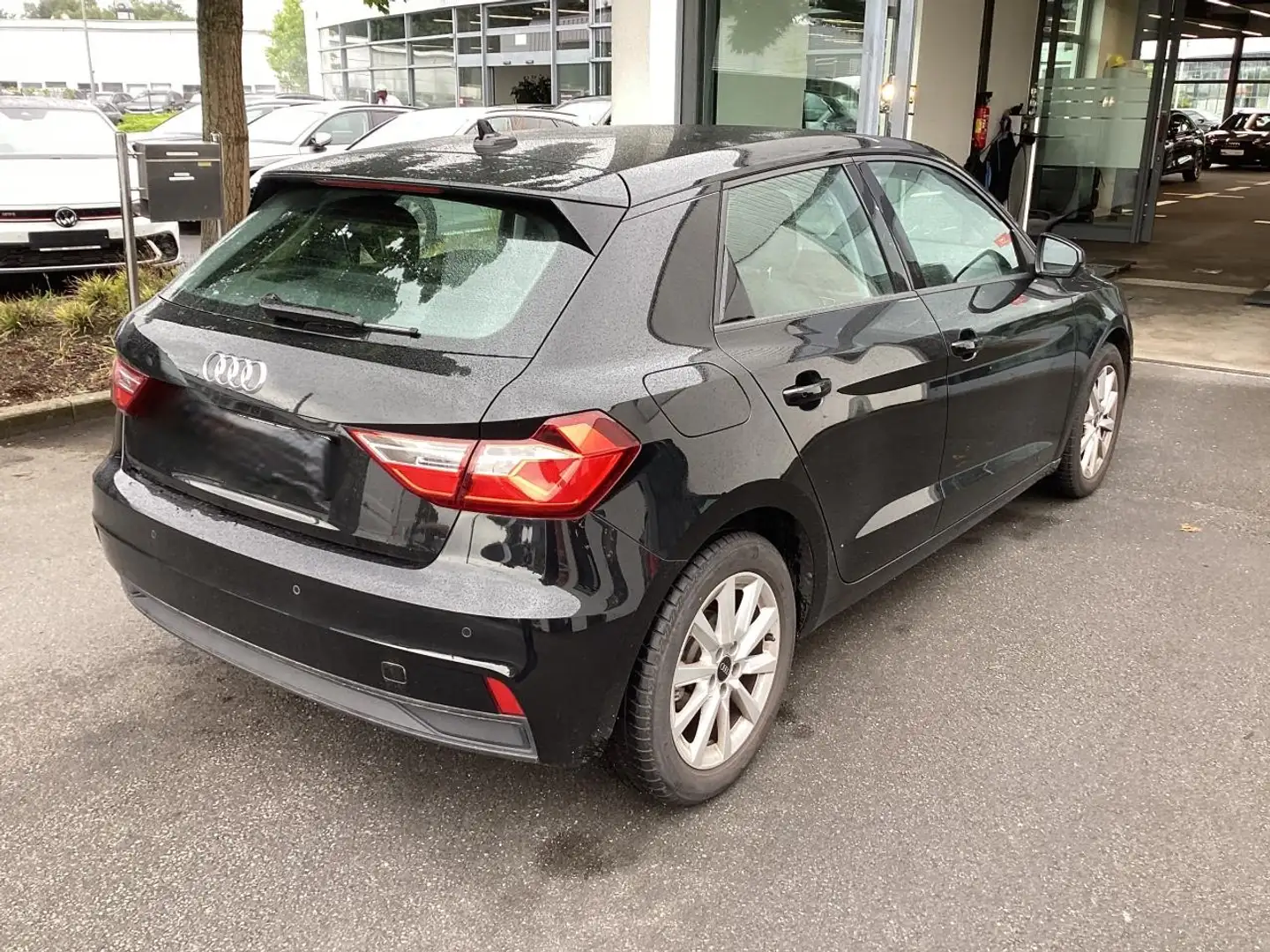 Audi A1 Sportback 30 TFSI S tronic PDC SHZ Schwarz - 2