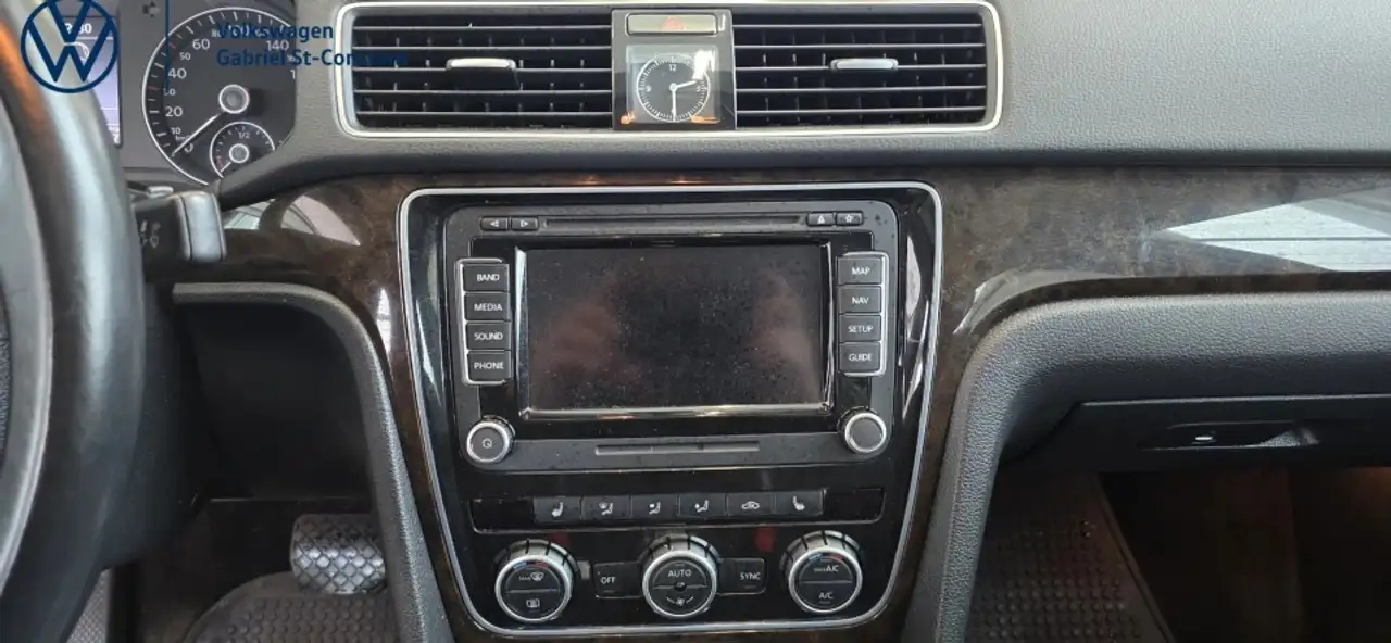 Volkswagen Passat снимка Volkswagen Passat
