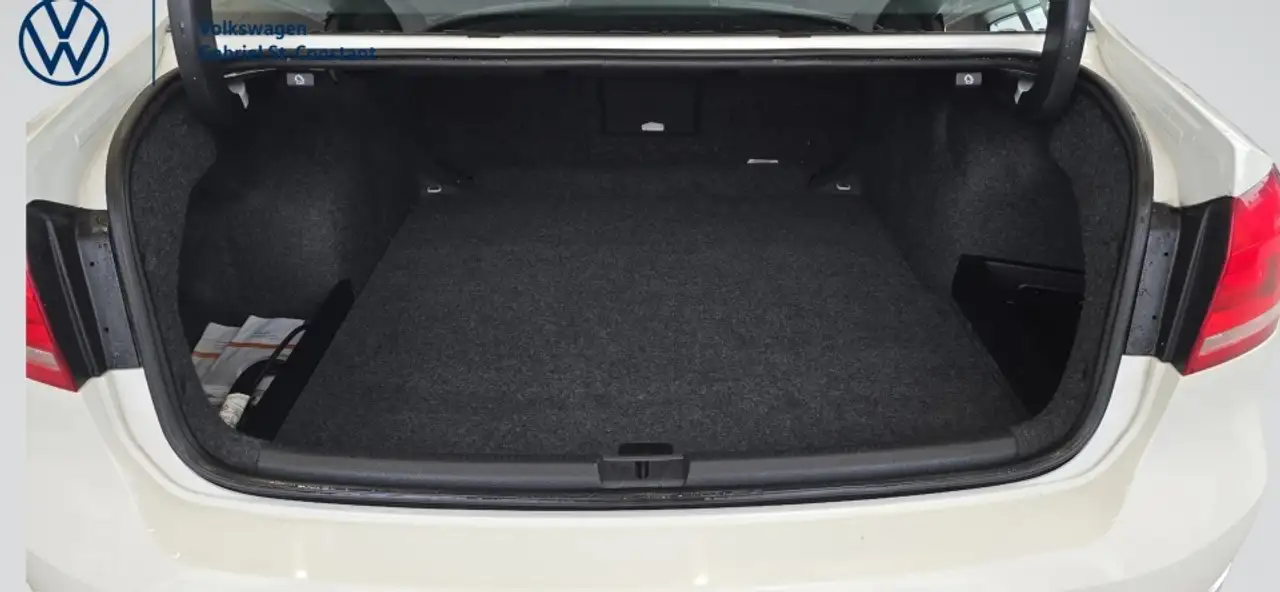 Volkswagen Passat снимка Volkswagen Passat