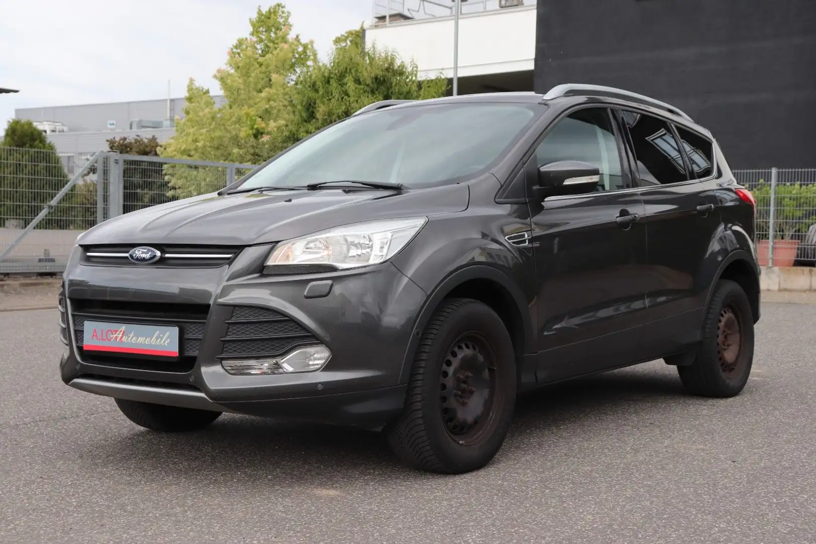 Ford Kuga Trend Gris - 1