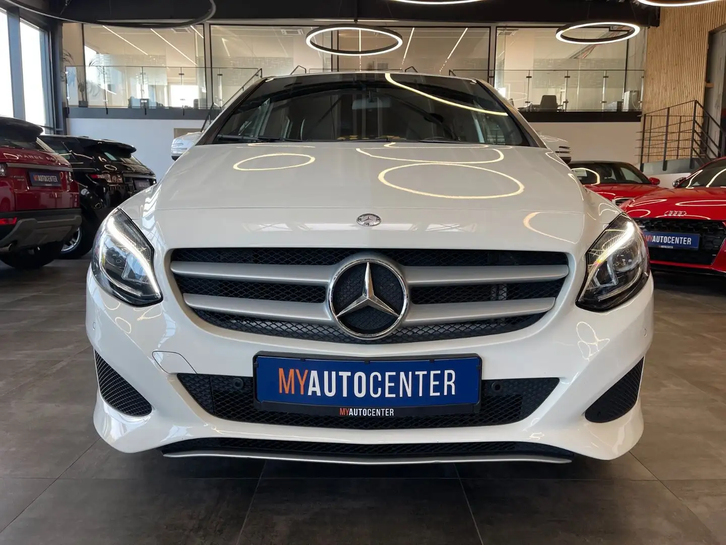 Mercedes-Benz B 250 B250 Aut. 4Matic *1.HAND*19%*LED*TEMPOMAT*SZHZ* Weiß - 2