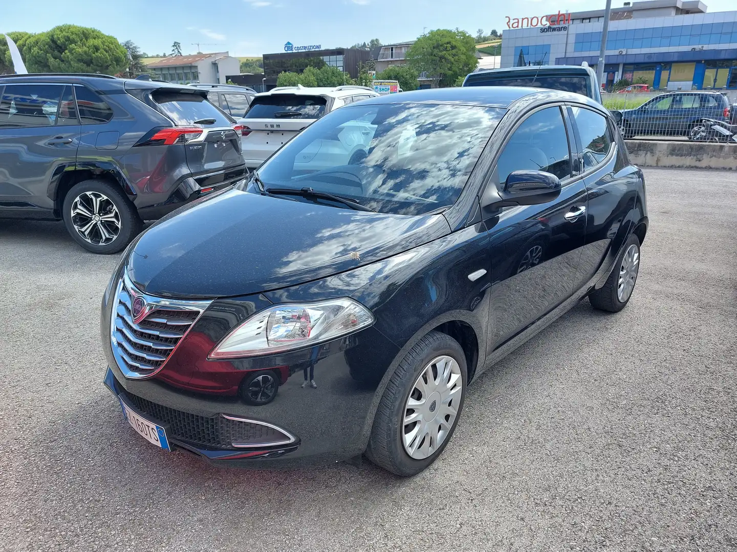 Lancia Ypsilon Ypsilon III 2011 1.2 8v 69cv my14 Zwart - 2