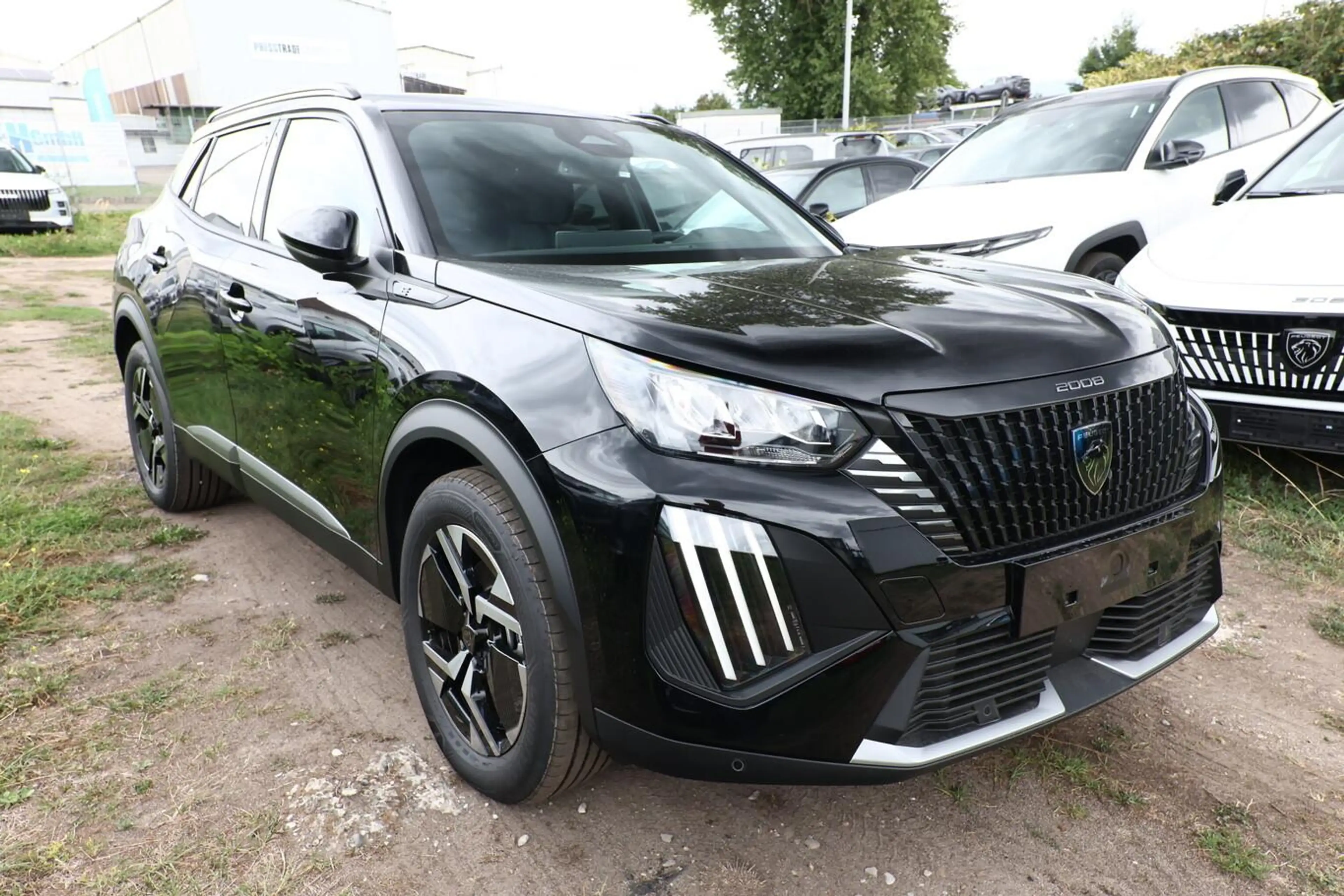 Peugeot 2008 54 kWh Allure 11kW-OBC WärmeP CarP 2xPDC — photo 2
