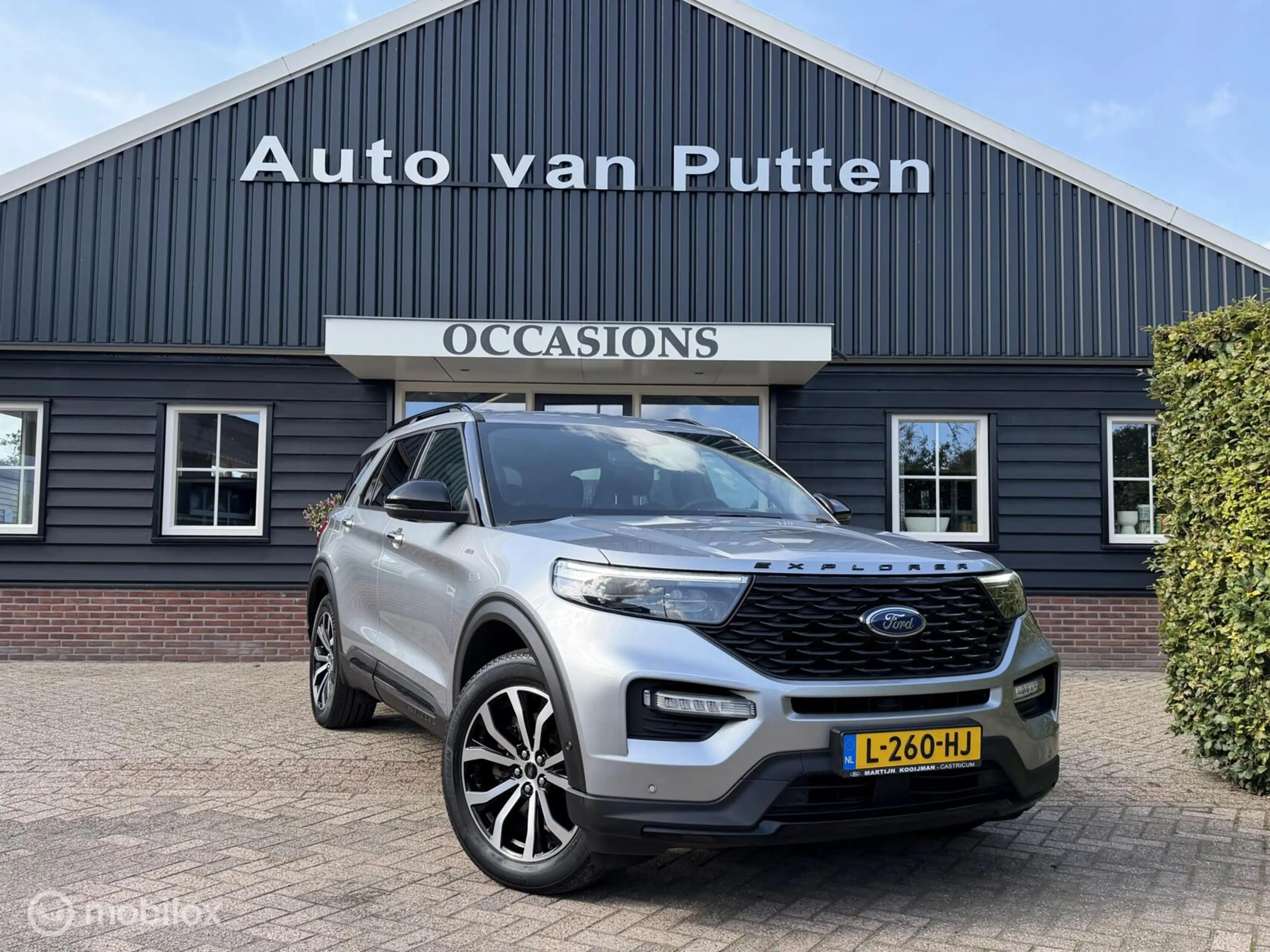 Ford Explorer 3.0 V6 EcoBoost PHEV ST-Line — photo 6