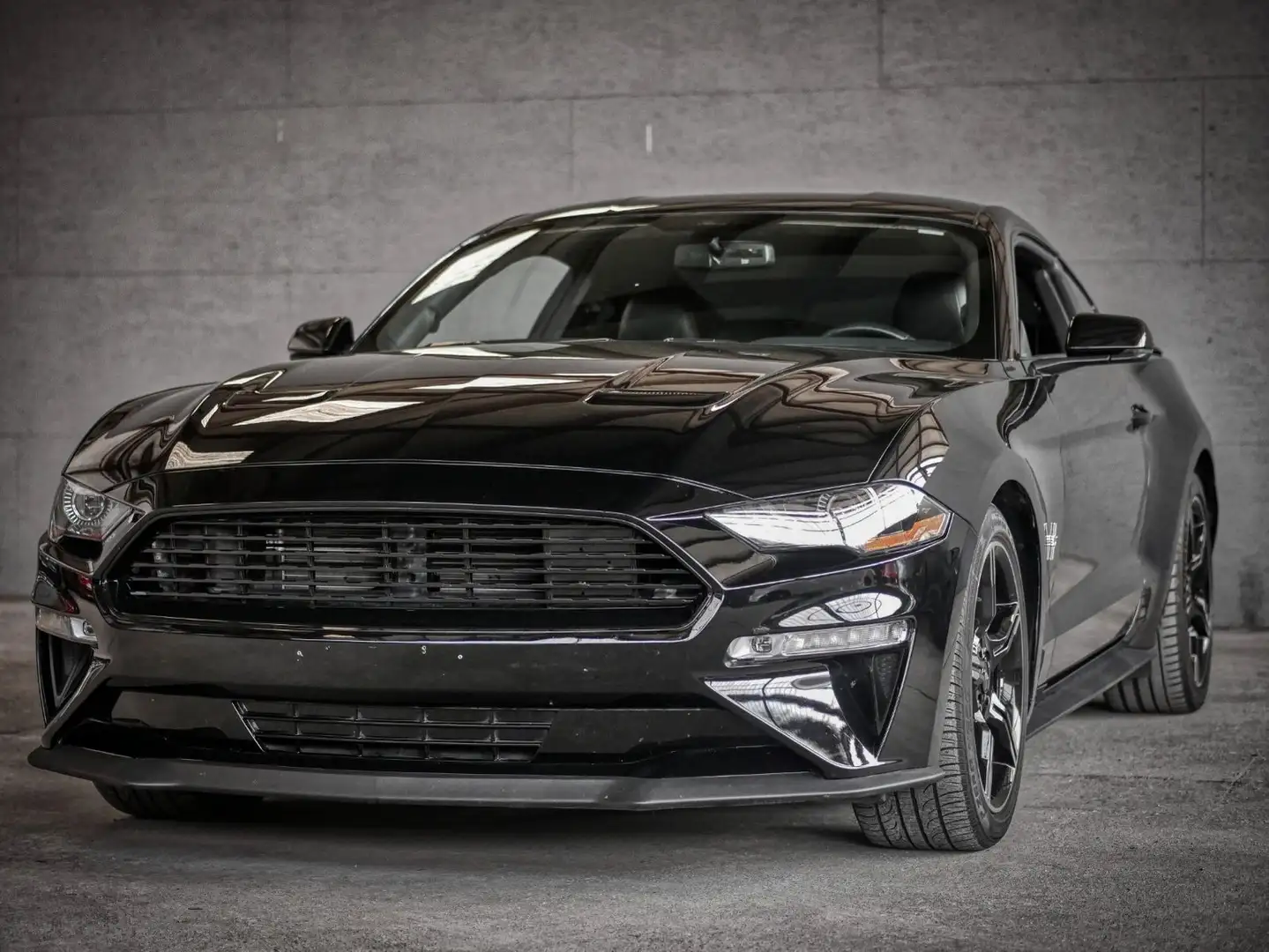 Ford Mustang 5.0 GT V8 Virtual * California Special * Schwarz - 1