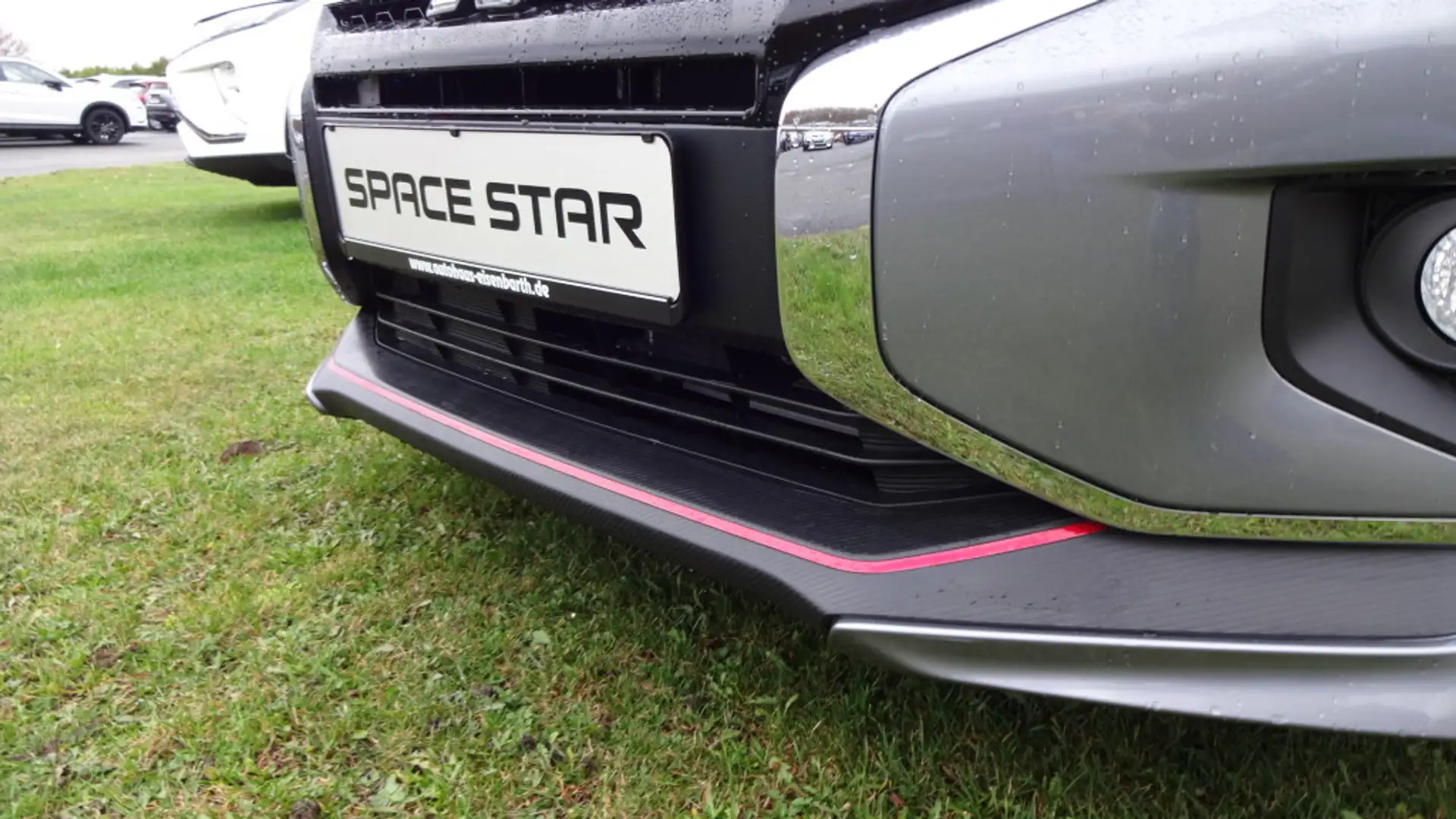 Mitsubishi Space Star Intro Stylingpaket Gri - 2