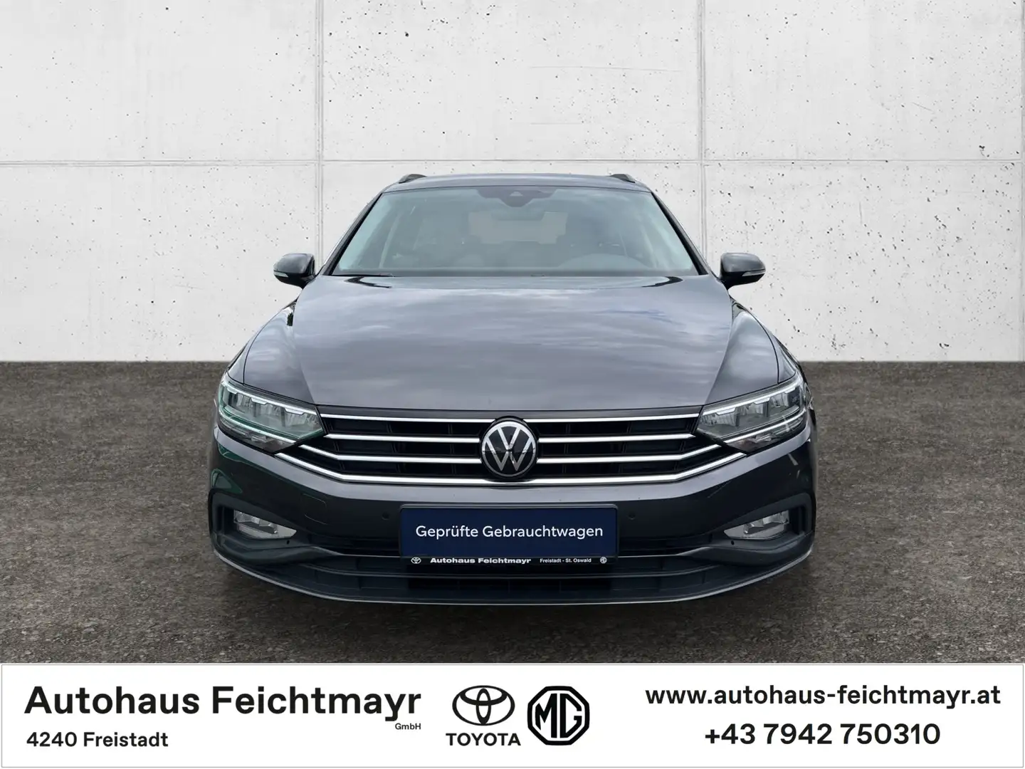 Volkswagen Passat Variant 2,0 SCR TDI DSG 5t. Grau - 2