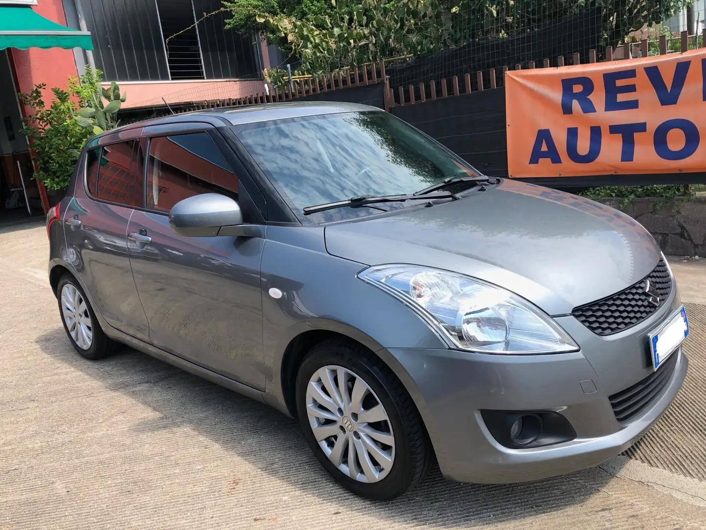 Suzuki Swift 1.2 VVT 5 porte GL Top gpl Gris - 1